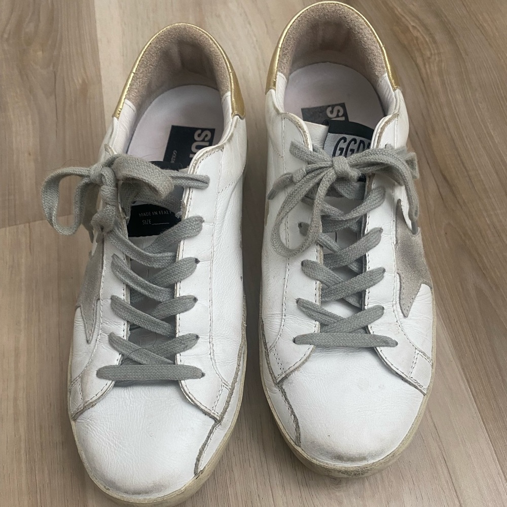 Golden Goose Size 37 **Great Used Condition** SHIPS TOMORROW FROM FLORIDA